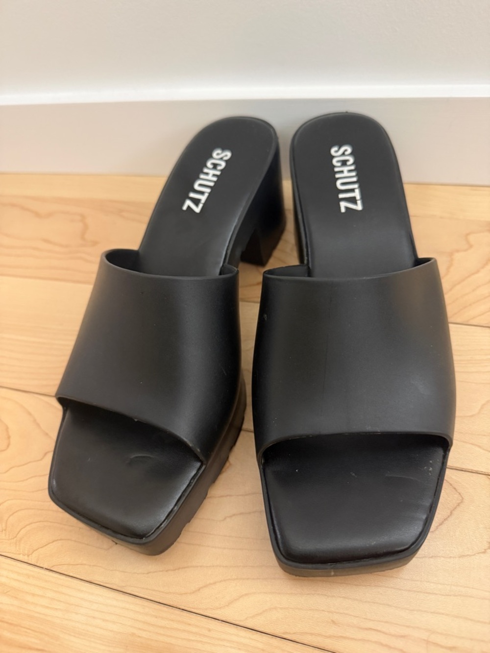 Schutz Mizzy Black Rubberized Platform Slide Sandals - NWOB Size: 8B (US) - Picture 3 of 10